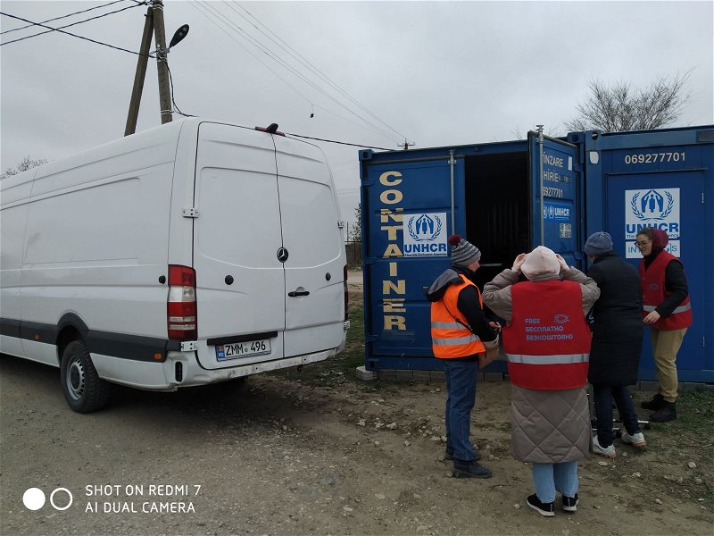 Truck at UNHCR storage area at Palanca border crossing